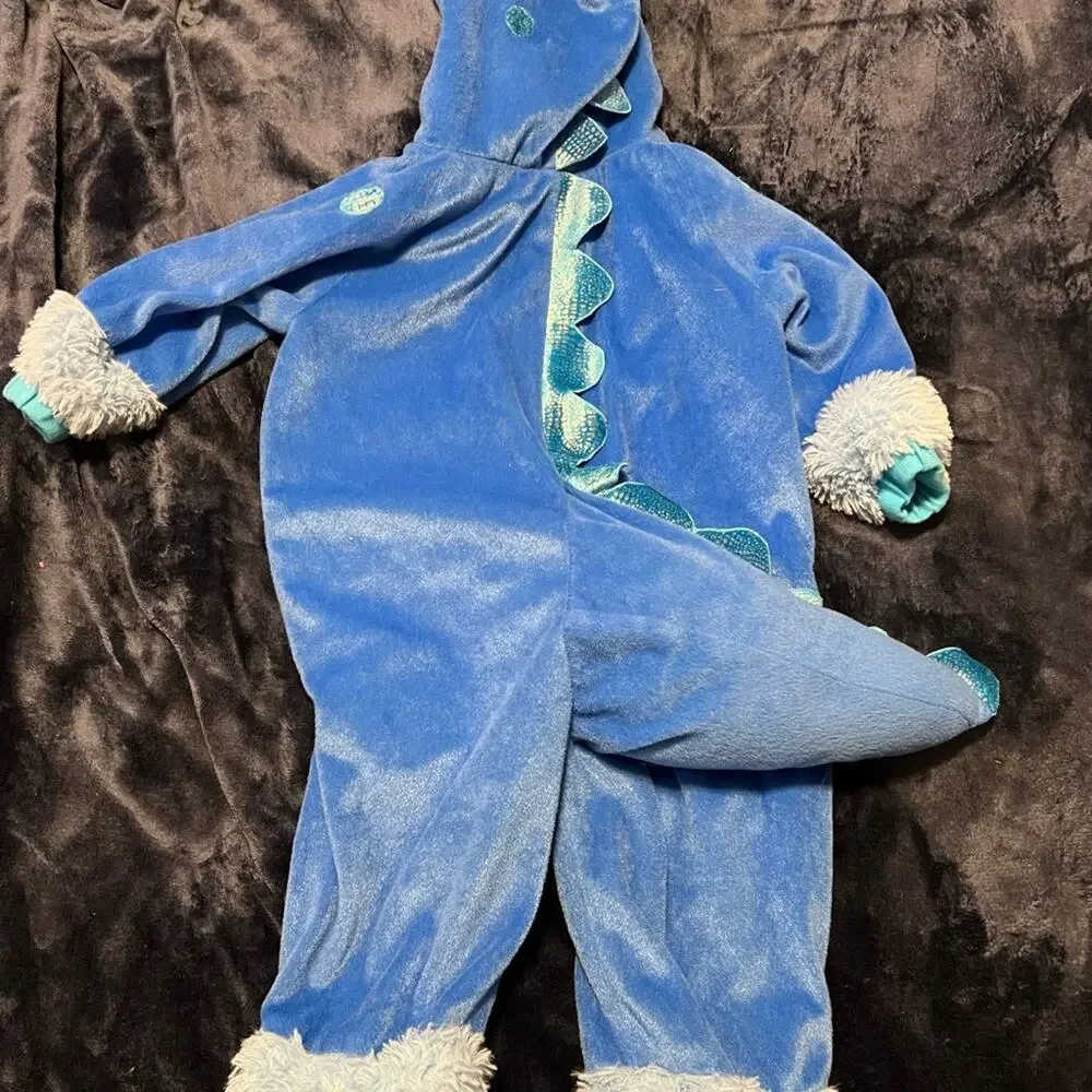 Target Dinosaur or Dragon Costume - Picture 7 of 9